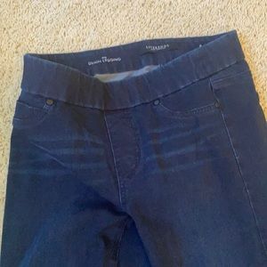 The best stretch comfortable jeans with pockets